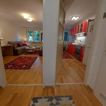 Pirqe Apartmant 아파트